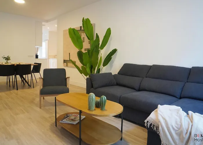 Duke 5Torres Apartments